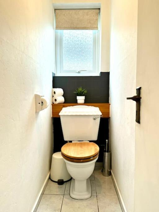 Spectacular Seaview - House - 2br - Sleeps 6 * Bornemouth
